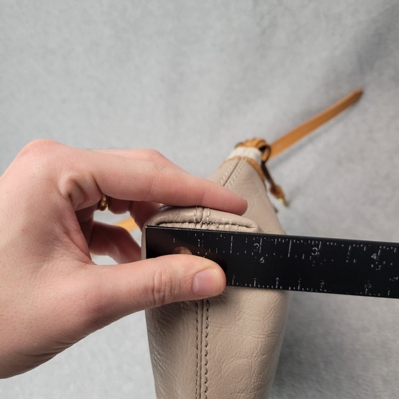 Fossil Fiona Gray White Cowhide Leather Small East West Crossbody Bag - Picture 8 of 15